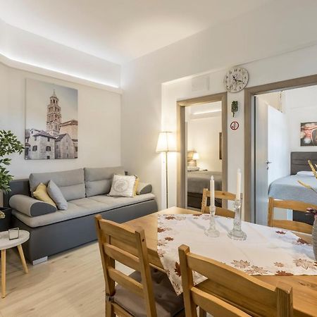 Appartement Palomia A à Split Extérieur photo