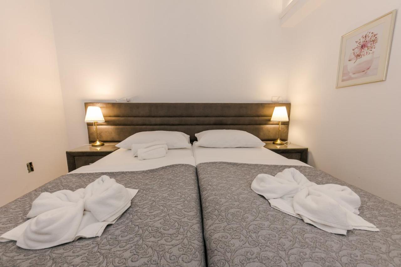 Appartement Palomia A à Split Extérieur photo